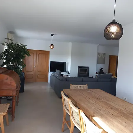 Casa Tin Tin * Монкарапашу