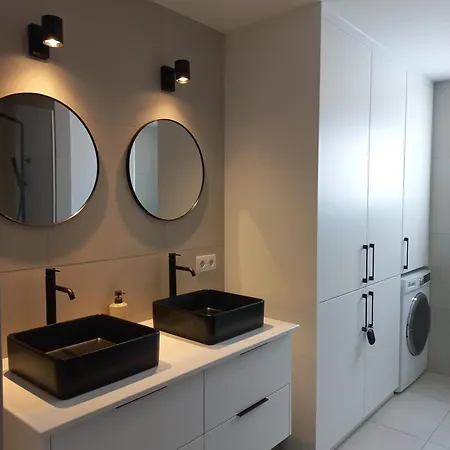 Casa Tin Tin Вилла Монкарапашу